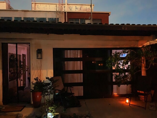 Photo - 102 Chapel St