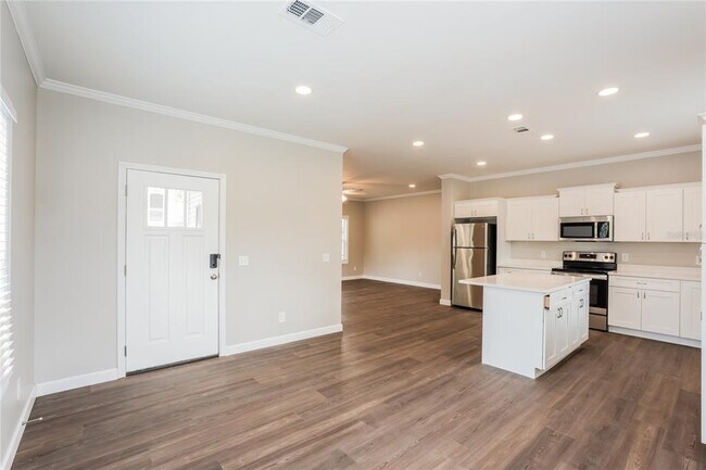 Photo - 1311 28th St S