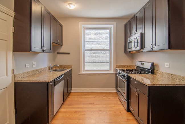 Photo - 3023 W Diversey Ave Unit 3