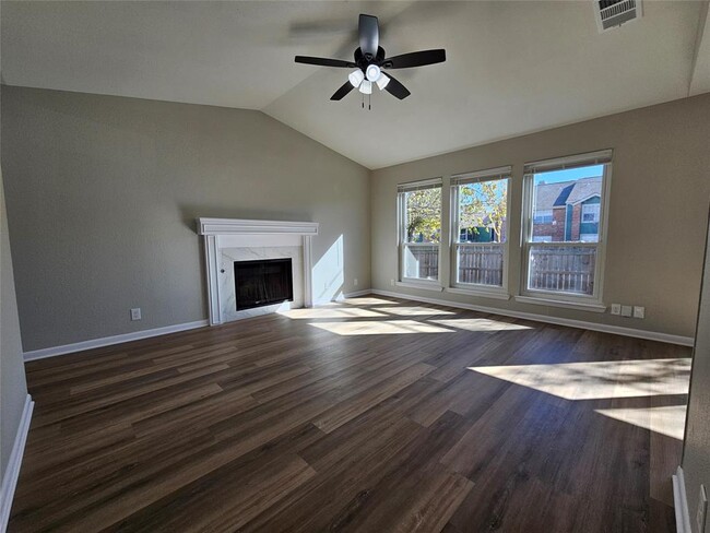 Photo - 1418 Hyridge Cir