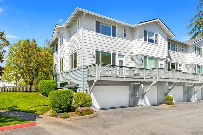 Photo - Kirkland Rose Hill - 2 Bedroom Plus Office & Bonus Room & Garage