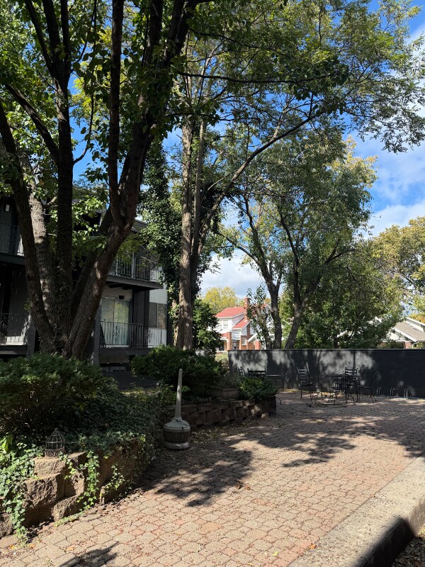 Photo - 807 W 40th St Unidad 5