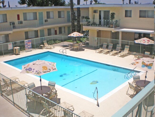 Piscina - Villa Capri Apartments