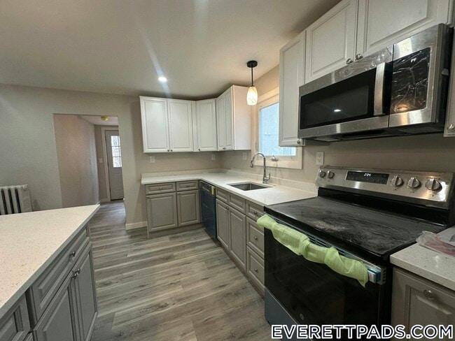 Photo - 13 Gladstone St Apartment