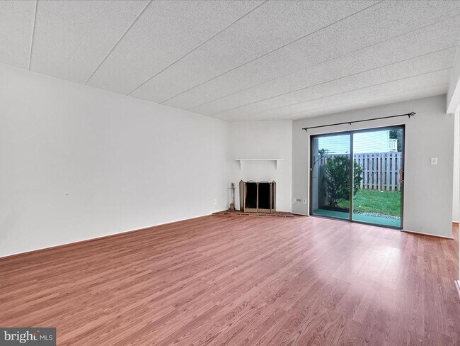 Photo - 411 Conestoga Rd Unit 33