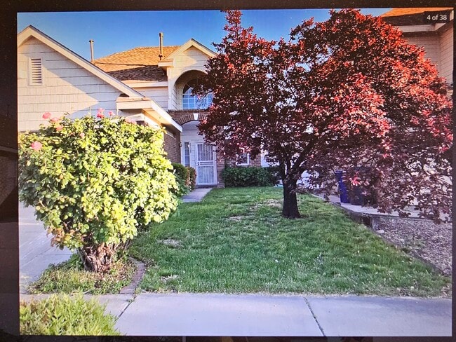 Photo - 8020 Brittany Ave NE