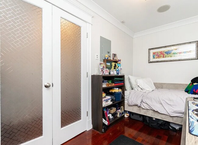 Photo - 632 E Broadway Unidad 4