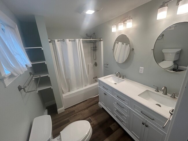 bathroom - 200 Cleaves St