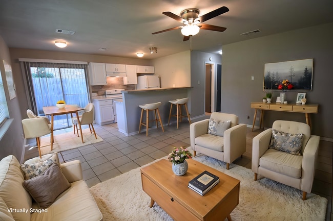 Photo - L-house Unit 910