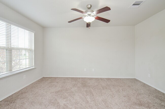 Photo - 4503 Stolz Trail