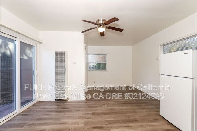Photo - 2107 Montgomery Dr