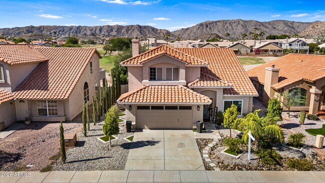 Building Photo - 1442 E Windsong Dr