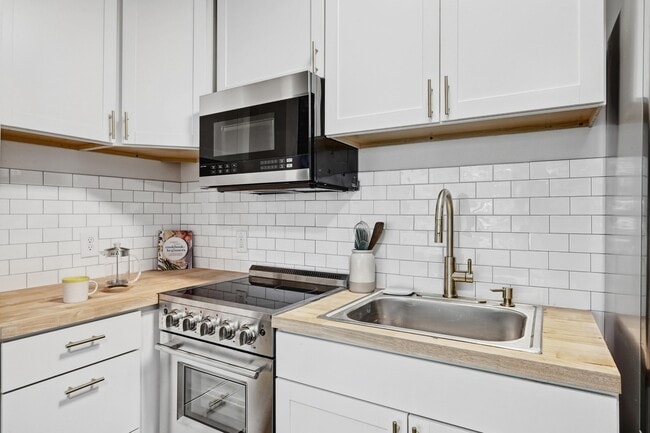 Photo - 2802 Whitis Ave Unidad 103a