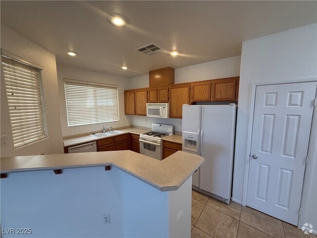 Building Photo - 6128 Pine Villa Ave Unit 102 Rental