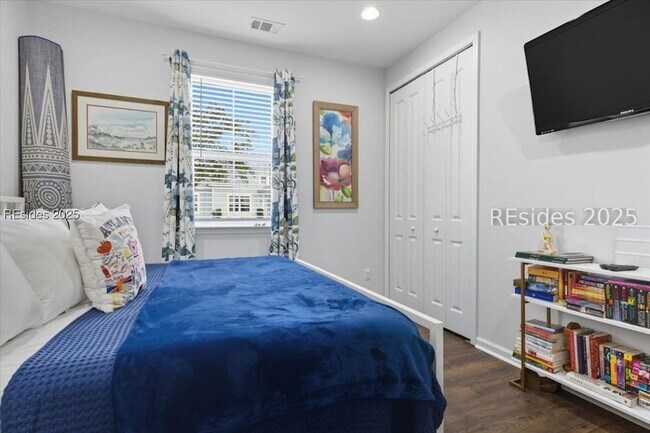 119 Sandbar Ln