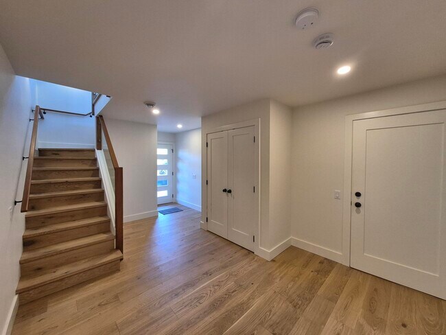 Photo - 2421 Mountain Heights Dr