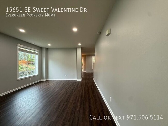 15651 SE Sweet Valentine Dr