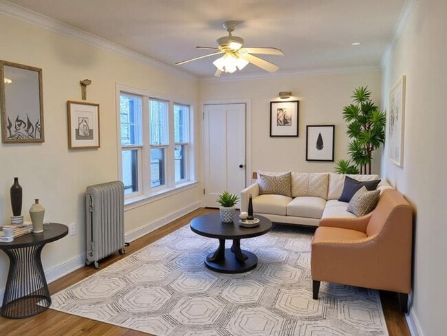 Building Photo - 1 bedroom in Evanston IL 60202 Unit 2S