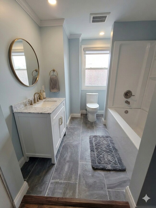 638-640-640 6th Ave Unit 638-2