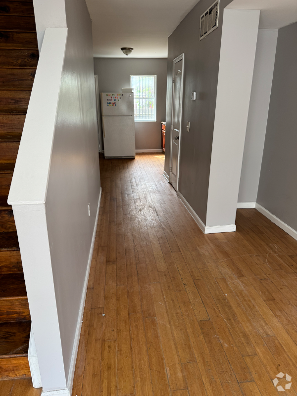 Building Photo - 400 Farrow St Rental