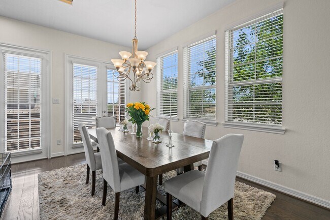 Photo - 9679 Towne Lake Pkwy