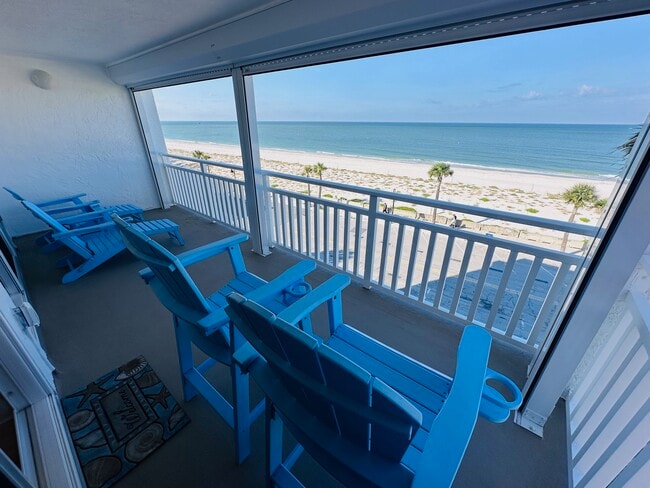 Building Photo - 555 Gulf Way Unit 5N