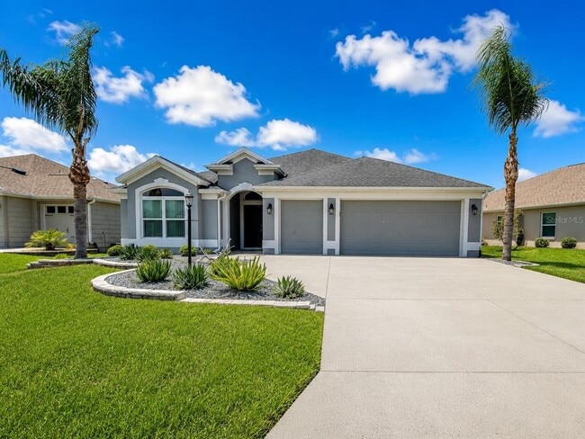 Building Photo - 3942 Zenith Lp