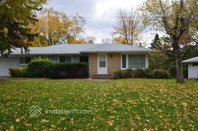 Building Photo - 912 County Rd D West Rental