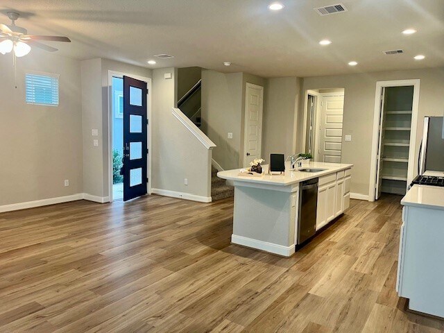 Photo - 3115 Flower Market Ln