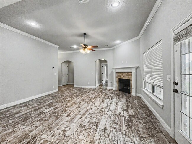 Photo - 1211 SW Horizon St