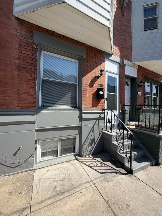 Photo - Move-In Ready 3BR/1BA South Philly Rowhome with In-Unit Laundry — 3BR Housing Choice Vouchers Wel...