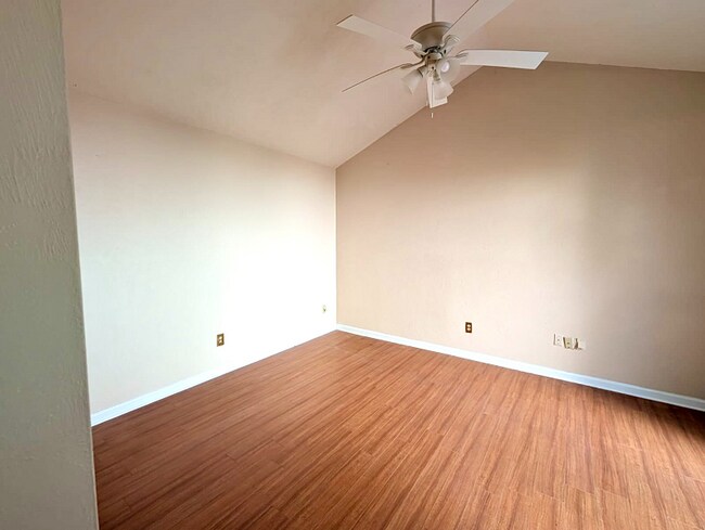 Photo - 1736 Augustine Pl