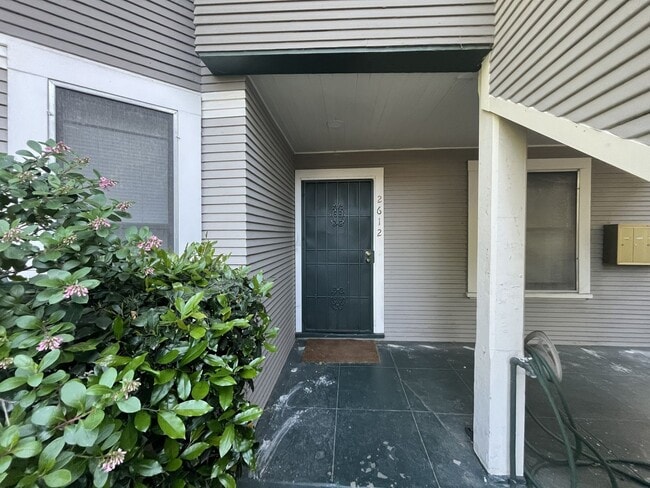 Photo - SAC T-2612-2614 Unit 2612 Q St