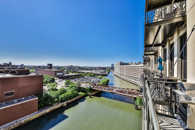 Balcony view - 758 N Larrabee St Condo Unit 703