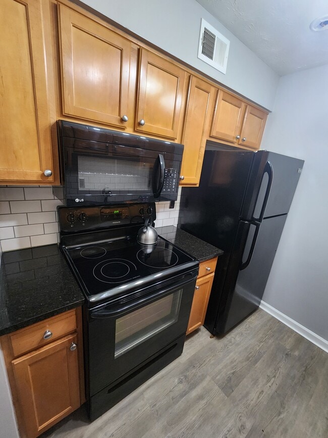 Photo - 3120-3127 7 Pines Ct NW