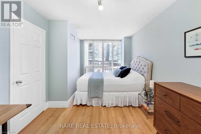 Photo - 40 Scollard St Unité 402