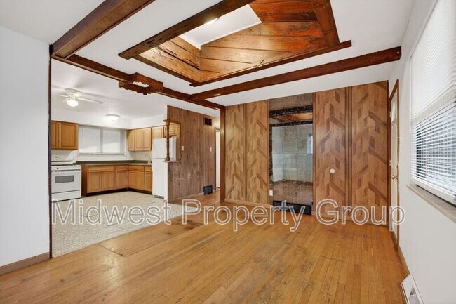 Photo - 1156 Cove Ln