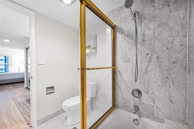 Photo - 3900 Galt Ocean Dr Unidad 704