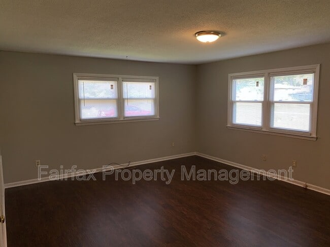 Photo - 3221 Dearborn Dr