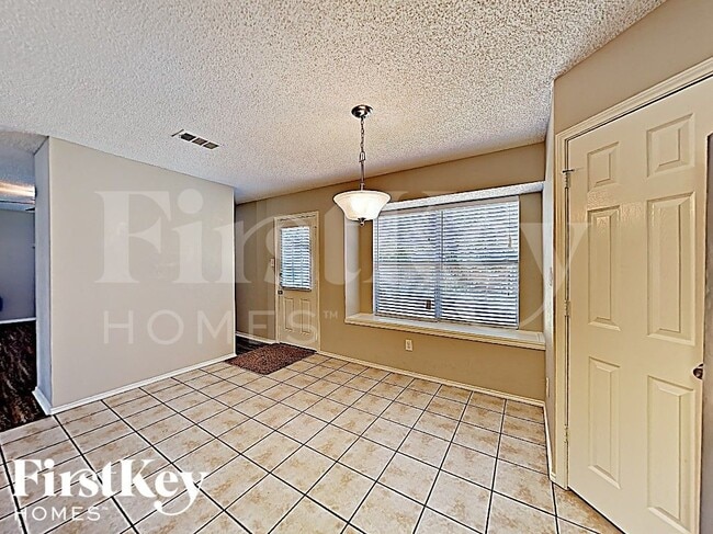 Photo - 5726 Chelmsford Trail