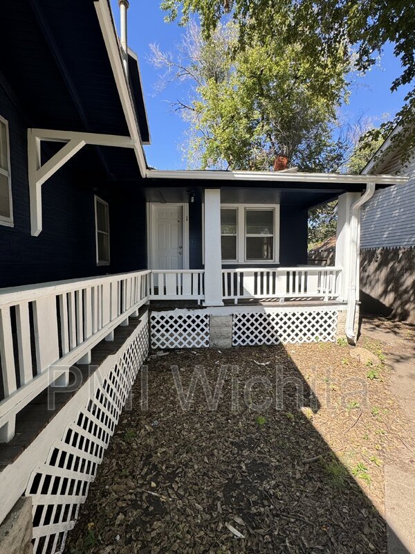Photo - 1716 W Maple St Unidad Apt #1