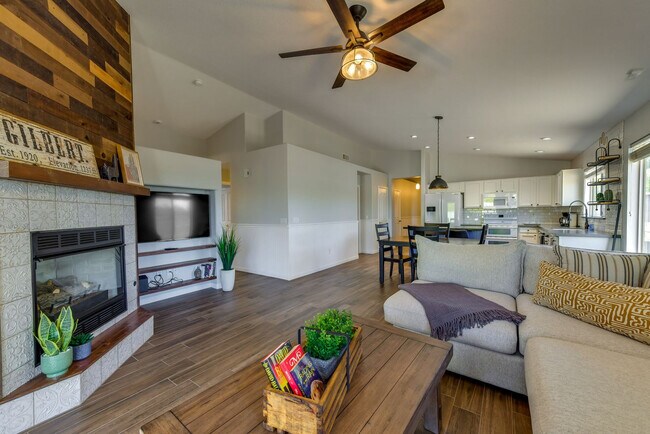 2730 E Terrace Ave Unit SI ID1546360P