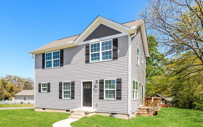 Photo - 508 Grover St