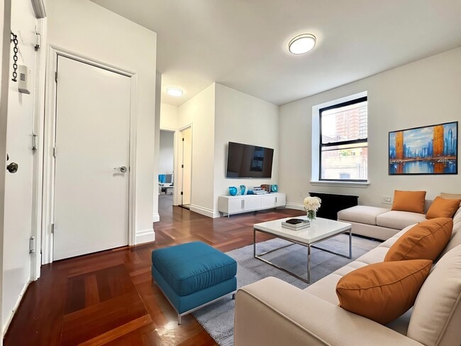 Building Photo - 609 W 137th St Rental