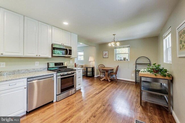 Photo - 4715 Oxbow Rd