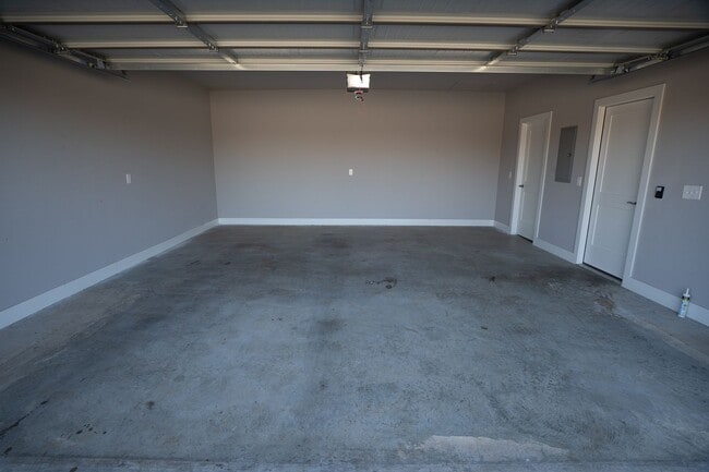 Photo - 3-bedroom, 2-bathroom home located in the beautiful Pea Ridge, AR