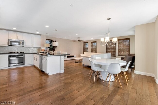 Photo - 285 Cadence View Way