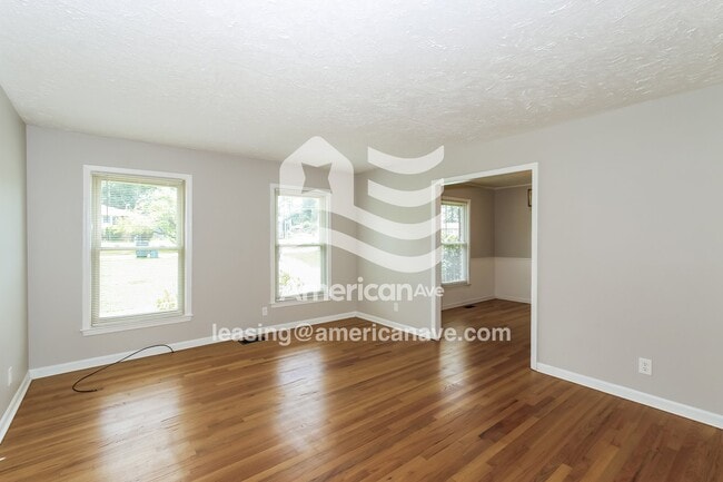 Photo - 3006 Eagle Dr