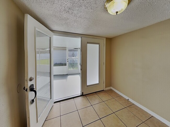 Photo - 12 Herring Ct