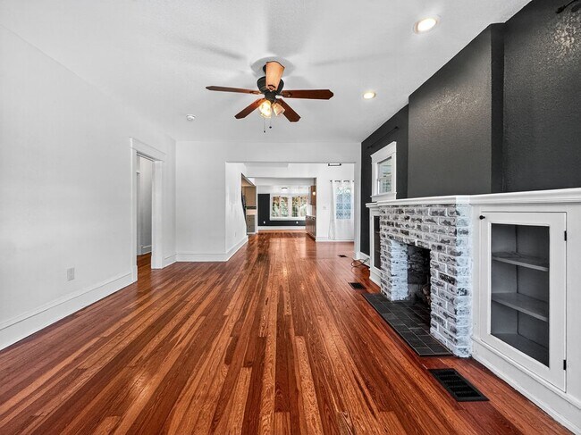 Photo - 1016 E Washington Ave